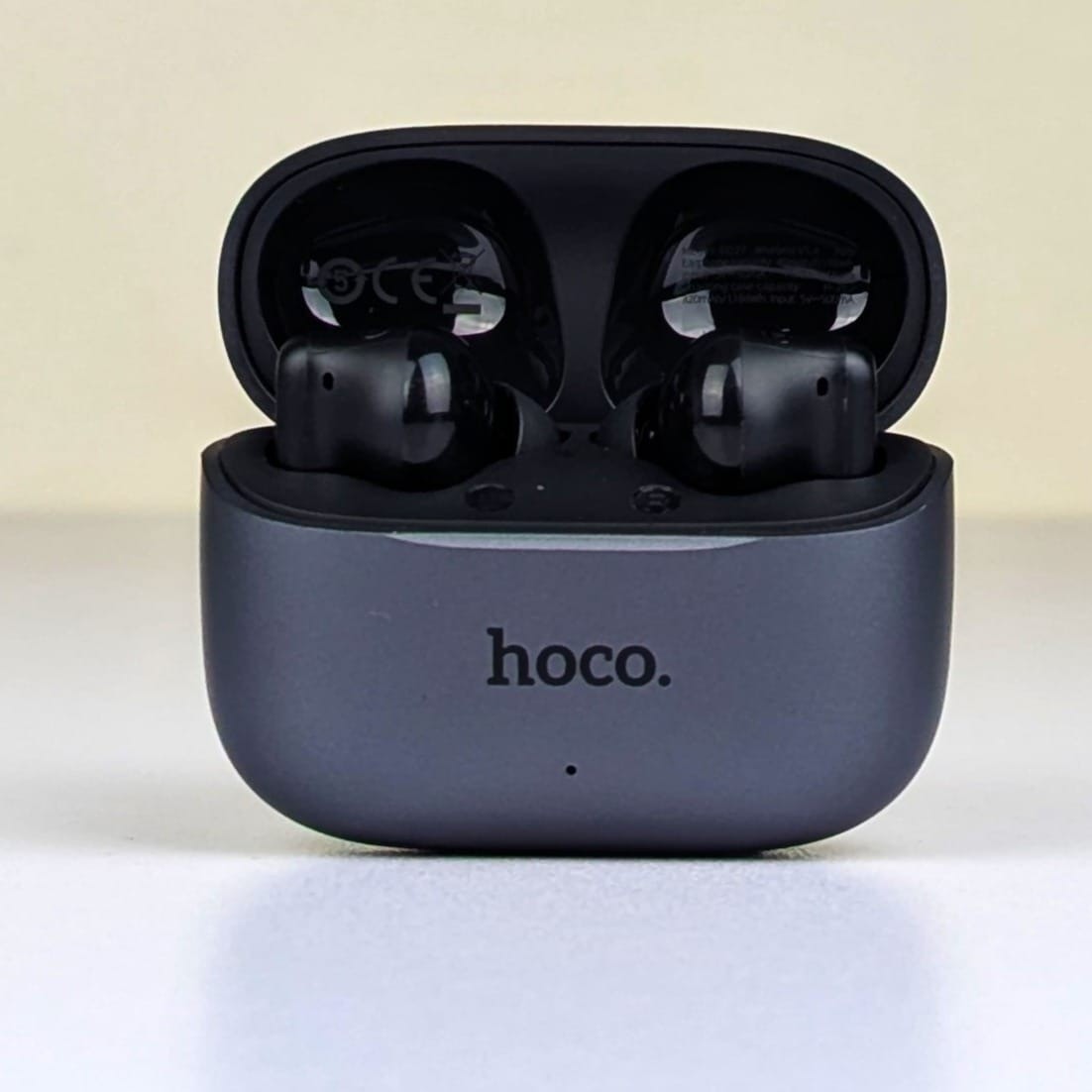 Hoco EQ27 (AI) – Écouteurs Bluetooth 5.4 avec ANC, ENC & Traduction IA